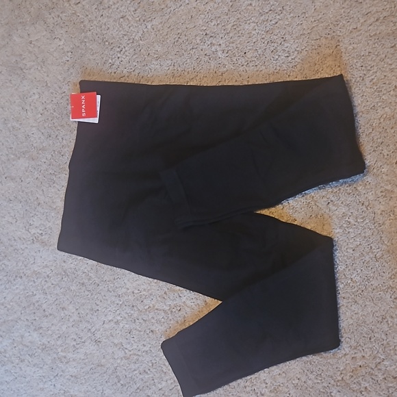 SPANX Pants - Spanx Look at Me now seamless leggings